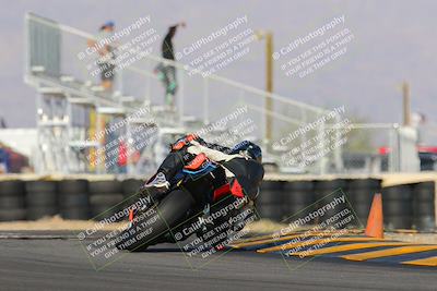 media/Oct-29-2022-CVMA (Sat) [[14c0aa3b66]]/Race 8 Supersport Middleweight/Folder 2/